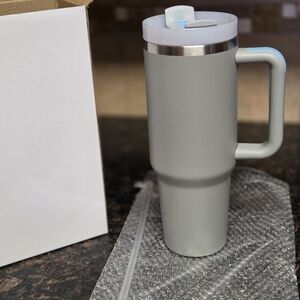 40 oz Insulated Tumbler with Handle & Straw – Gray with Blue accents